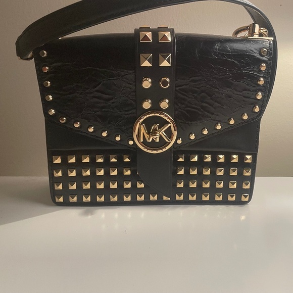 Purse - Picture 1 of 1